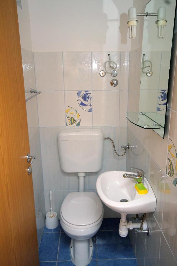 Seaside House For Families With Children Cove Tvrdni Dolac, Hvar - 2057 Gdinj Bagian luar foto