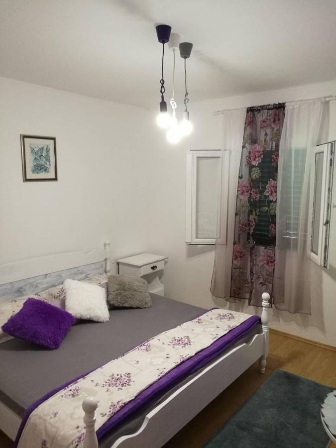 Seaside House For Families With Children Cove Tvrdni Dolac, Hvar - 2057 Gdinj Bagian luar foto